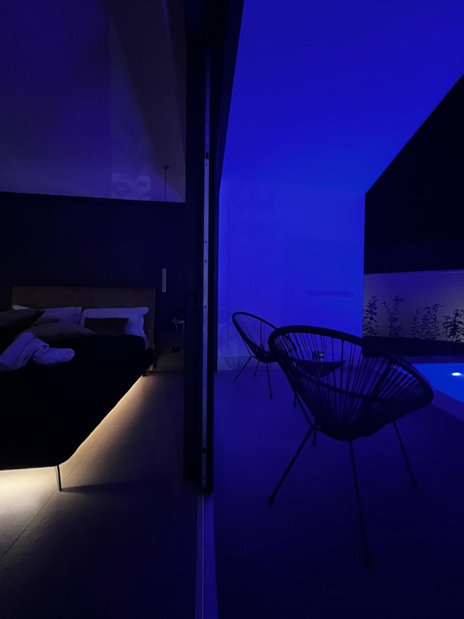 Luxury In The Jungle * Formello