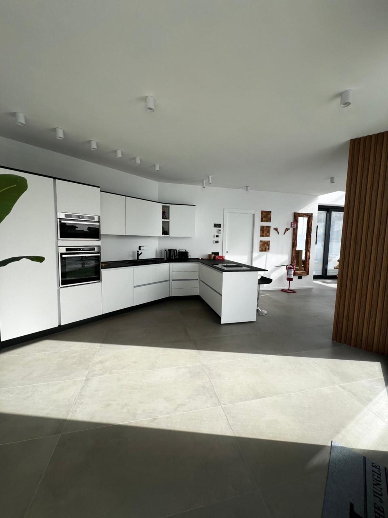 Luxury In The Jungle * Formello